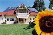 Über 100.000 Solaranlagen in 2010 neu installiert Über 100.000 Solaranlagen in 2010 neu installiert