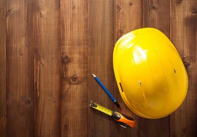 Bau und Vorteile einer Holzdecke 